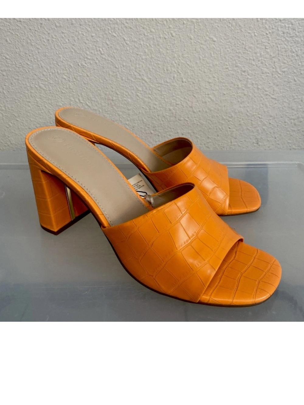 THE DROP Women’s Sandals Sz 8 Orange Block Heel NWT chunky Slip On croc design